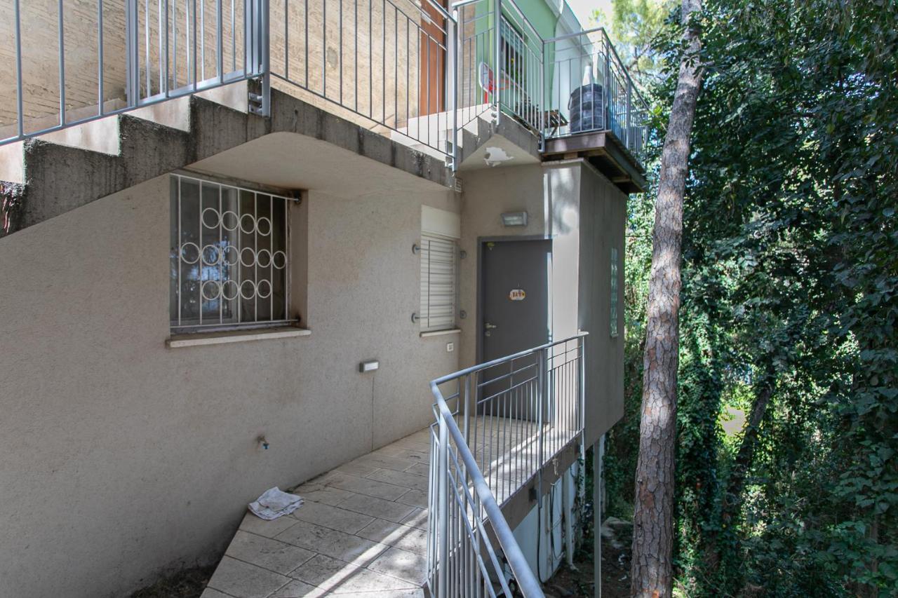 Carmel Boutique Apartments - Urban Forest Haifa Buitenkant foto