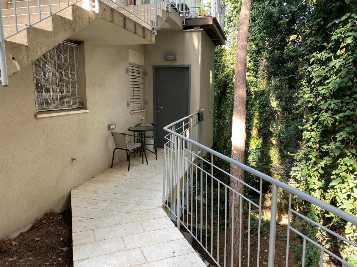 Carmel Boutique Apartments - Urban Forest Haifa Buitenkant foto